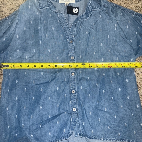 Anthropologie Blue Button Down Shirt with Notched Collar - Picture 5 of 5